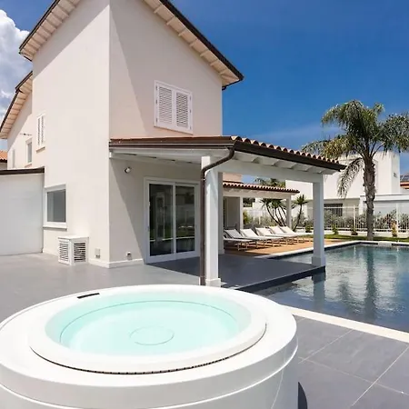 Luxury Castelforte Gemini Villa
